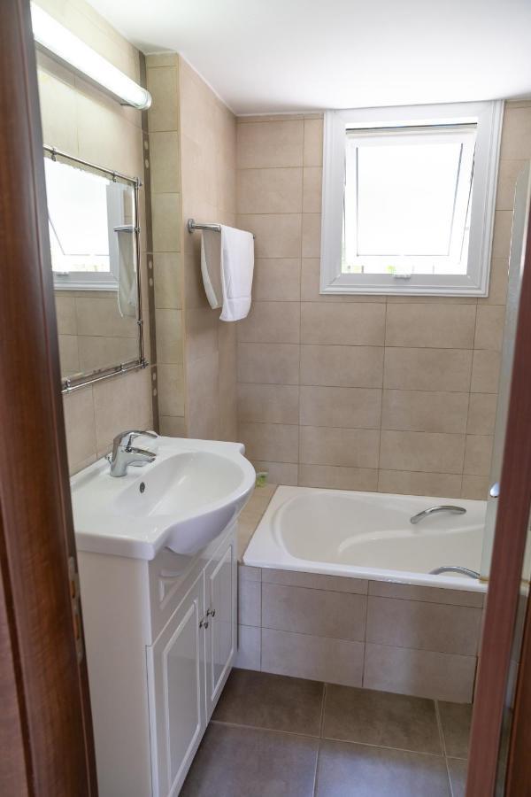 Fig Tree Villa Ekaterina 3 Bdrm Protaras Extérieur photo
